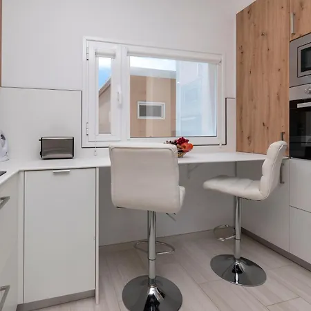 Tranquil 2 Bedroom Location