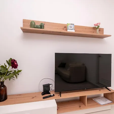 Apartman Tranquil 2 Bedroom Location